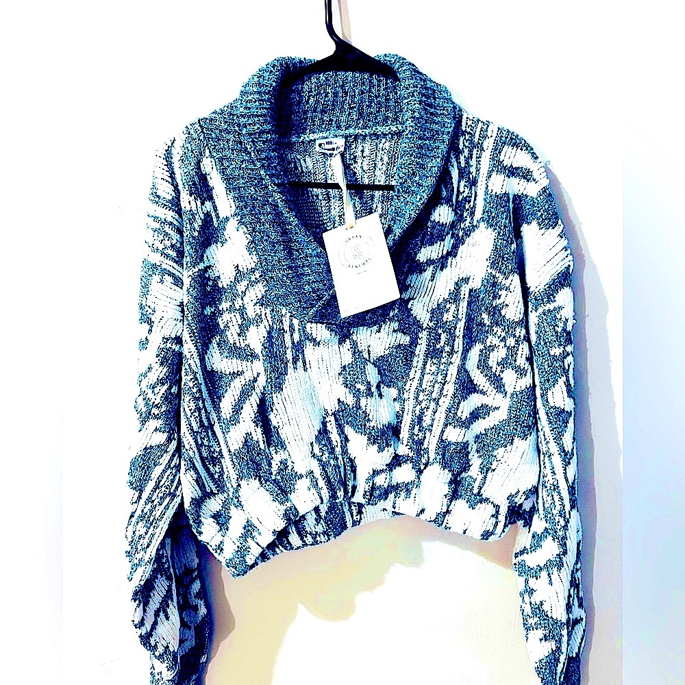 URBAN RENEWAL by Urban Outfitters  recycled vintage clothing unique sweater. S-L